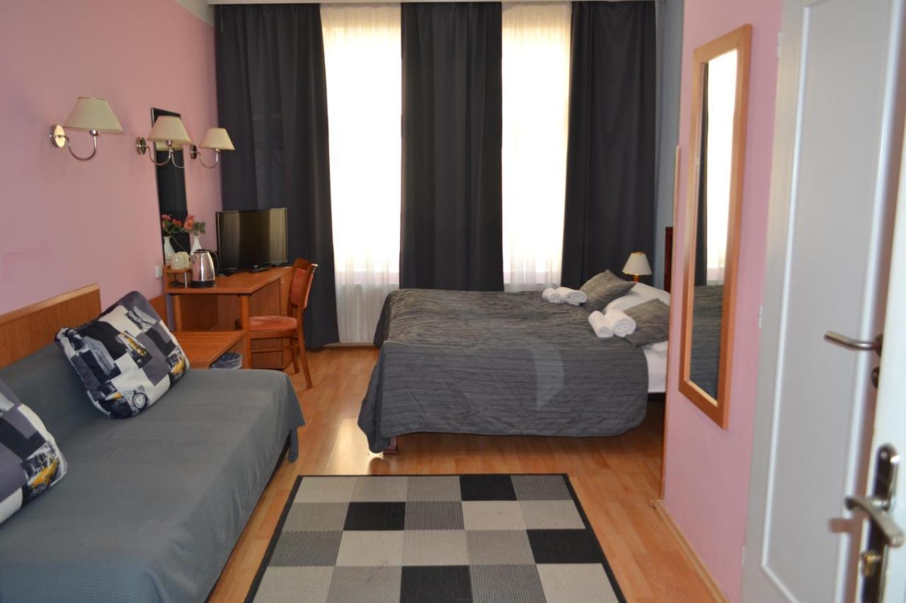 Aladin Praha Hotel Bagian luar foto
