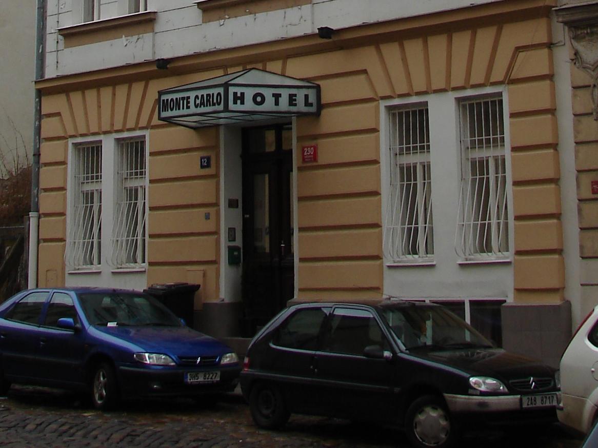 Aladin Praha Hotel Bagian luar foto
